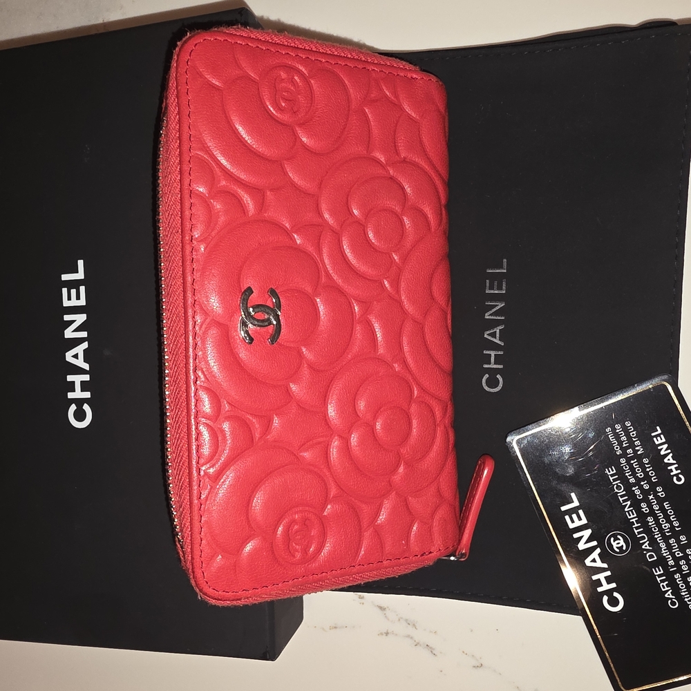 Chanel Red Quilted Women's Wallet